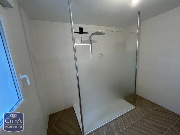 Maison à vendre 8 pièces 240m² Luynes (37230)