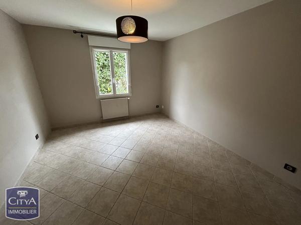 Maison à vendre 8 pièces 240m² Luynes (37230)