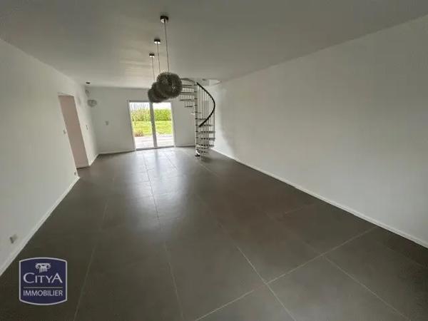 Maison à vendre 8 pièces 240m² Luynes (37230)