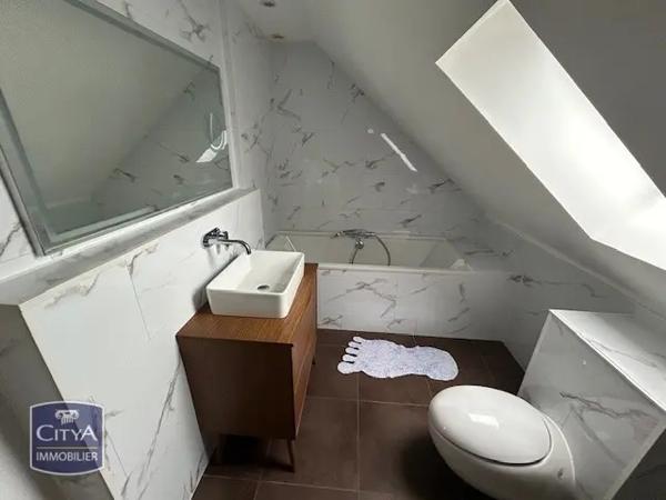 Maison à vendre 8 pièces 240m² Luynes (37230)