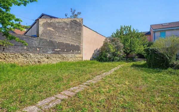 Maison à vendre    3 pièces • 83,49 m2 Pierre-Bénite