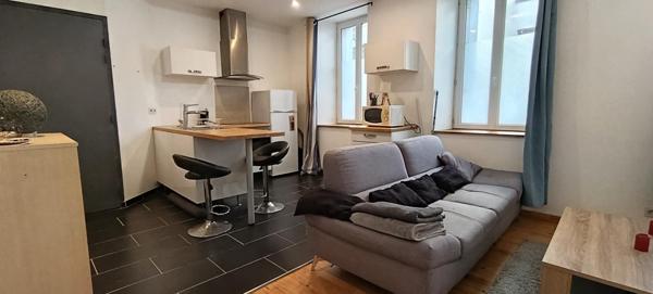 Appartement centre-ville,  proche de toutes commodités.