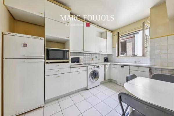 PARIS 16 Passy appartement de 85 m² au 4ème étage balcon, parking