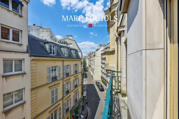 PARIS 16 Passy appartement de 85 m² au 4ème étage balcon, parking