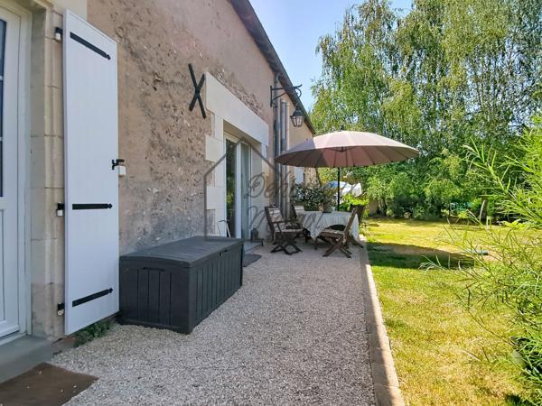 Maison
         5 pièces
        - 115 m² 330 000 € *
