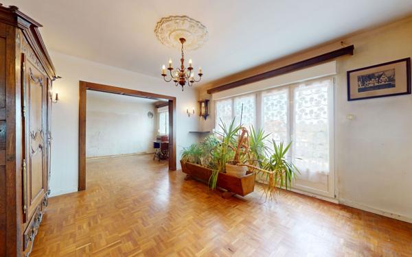 Maison à vendre    5 pièces •  Mancieulles