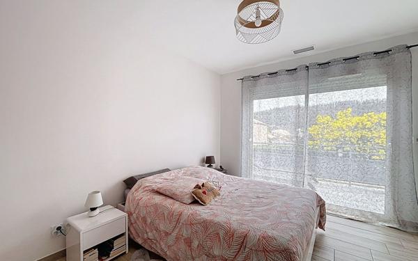 Maison à vendre    4 pièces •  Châteauneuf-sur-Isère