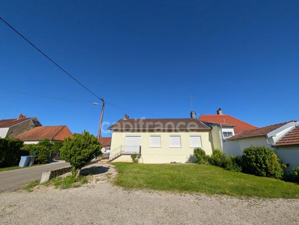 # Maison familiale de 88 m² avec terrasse, grenier aménageable et beau potentiel – Chapelle-Voland