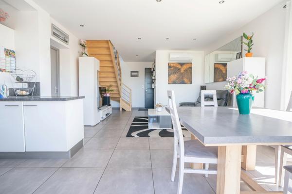 Maison Maison contemporaine de 2017 - 3 chambres avec garage - Quartier calme et résidentiel d'Eysines 91 m²