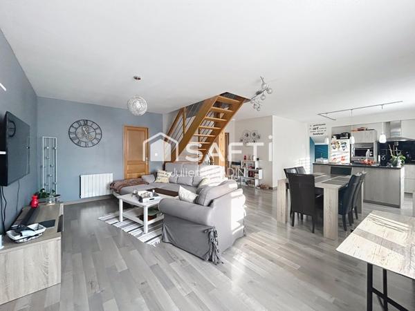 Rare sur le marché ! Maison de 116 m², 4 chambres avec un plateau de 150 m² exploitable en rez-de chaussée !