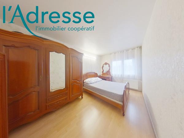 Appartement Champs Sur Marne 5 pièce(s) 99 m2