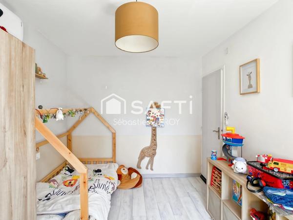 Maison individuelle R+1 des années 70, rénovée.