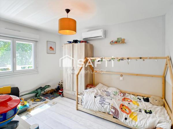 Maison individuelle R+1 des années 70, rénovée.