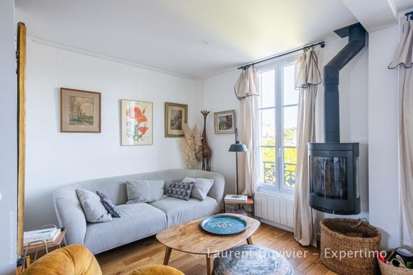 Suresnes (92150) Duplex unique alliant le charme de l’ancien avec le confort d’une construction récente le tout avec jardin!