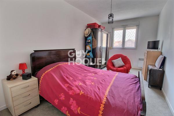 Appartement avec deux chambres une terrasse et parking à NANCY Faubourg Des Trois maisons