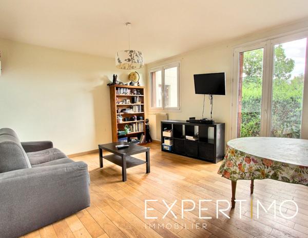 Saint-Cyr-l'École (78210) APPARTEMENT 3 PIECES - REZ-DE-JARDIN - BOX - CAVE - SAINT-CYR-L'ECOLE