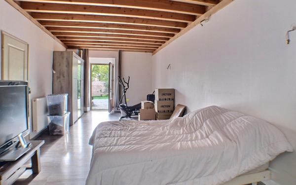 Maison à vendre    4 pièces •  Montceau-et-Écharnant