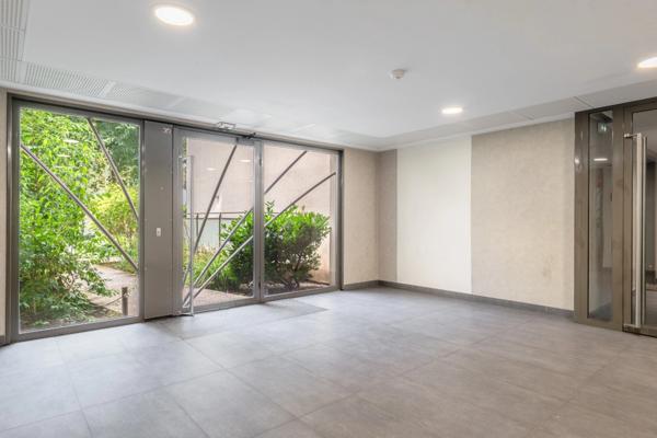 Appartement à vendre 2 pièces LYON 8EME ARRONDISSEMENT (69) dernier étage parc