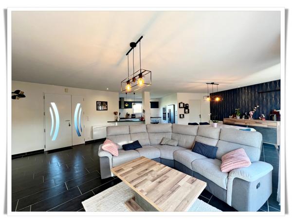 Maison à vendre 5 pièces LE SOURN (56)