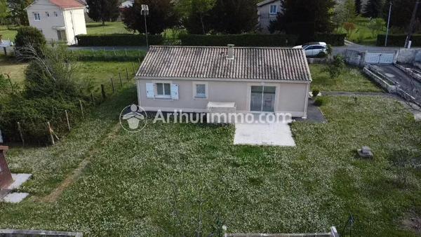 Vente                                                      Maison
                        
                     4 pièces                      84 m2                     à Saint-Astier