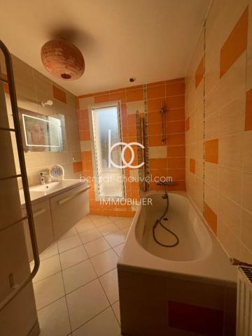 VANNES Maison 8 pièces 135 m²