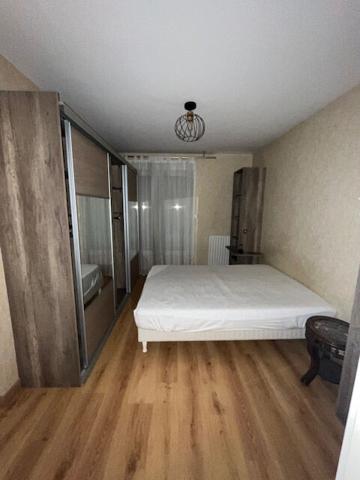 Appartement Compiegne 2 pièce(s) meublé