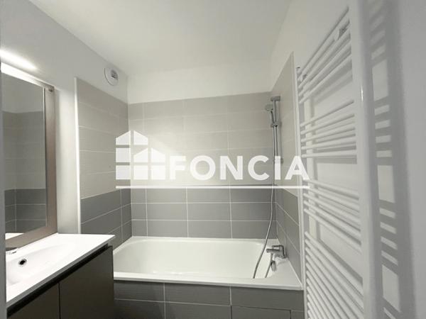 Location Appartement 3 pièces 61.7 m² - 32 ROUTE DE VILLENEUVE Roques 31120