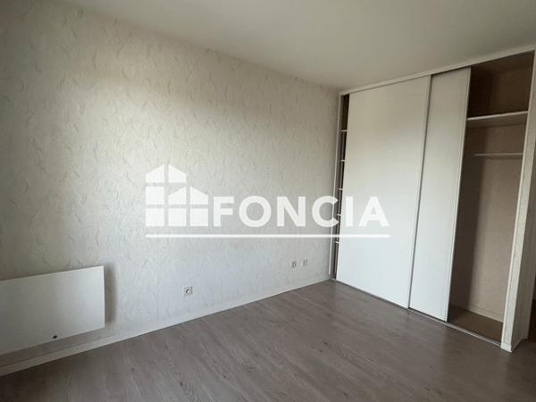 Location Appartement 3 pièces 65 m² - 6 PLACE DE L'EGLISE Saint Jean Le Blanc 45650