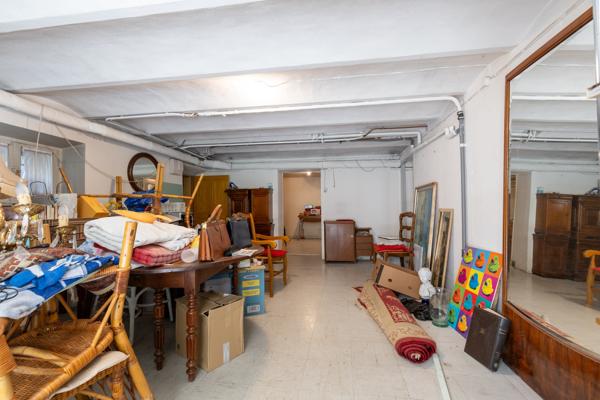 Maison
         4 pièces
        - 179 m² Bien prestige 745 000 € *