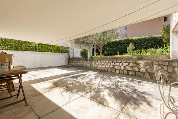 Maison
         4 pièces
        - 179 m² Bien prestige 745 000 € *
