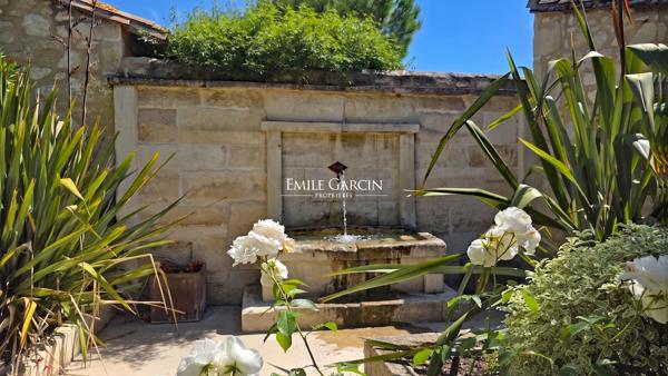 A vendre - Mas en pierre sur les hauteurs de Saint-Rémy -De-Provence