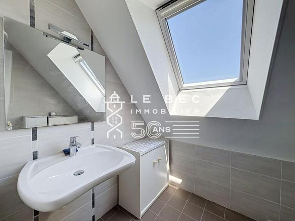 EXCLUSIVITÉ PLOEMEUR : Maison 3 chambres à proximité immédiate du Bourg