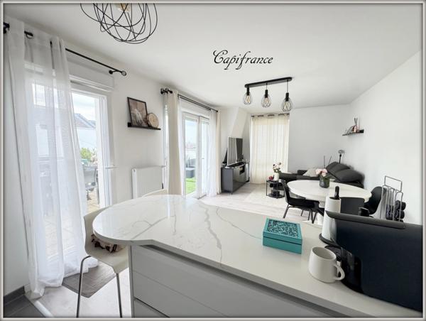 Appartement à vendre 3 pièces dernier étage asceseur grande terrasse