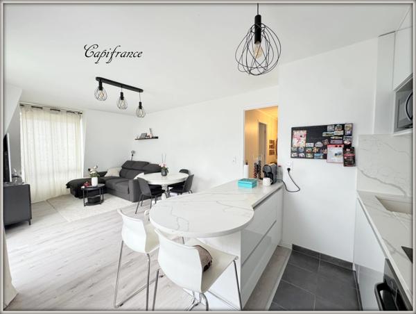 Appartement à vendre 3 pièces dernier étage asceseur grande terrasse