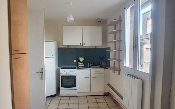 Immeuble à vendre    3 pièces •  Selles-sur-Cher