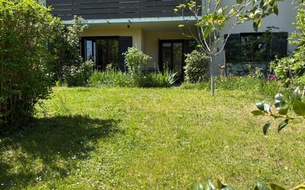 Appartement à louer    2 pièces • 64,48 m2 Gex