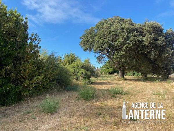 ST PIERRE - TERRAIN A BATIR DE 850 m²