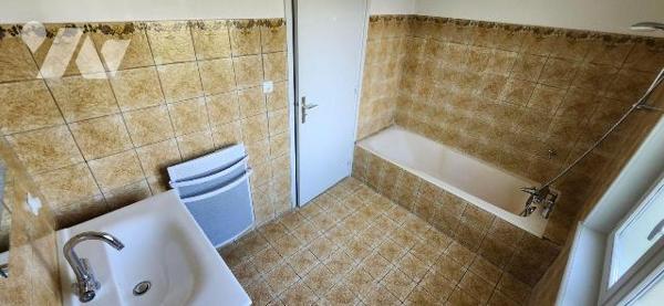 Maison à vendre à Louhans (71500) en Saône-et-Loire (71)

À Louhans, dans le département de S...