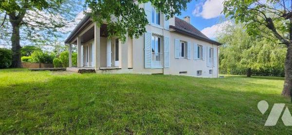 Maison à vendre à Louhans (71500) en Saône-et-Loire (71)

À Louhans, dans le département de S...
