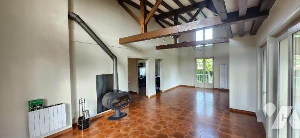 Maison à vendre à Louhans (71500) en Saône-et-Loire (71)

À Louhans, dans le département de S...
