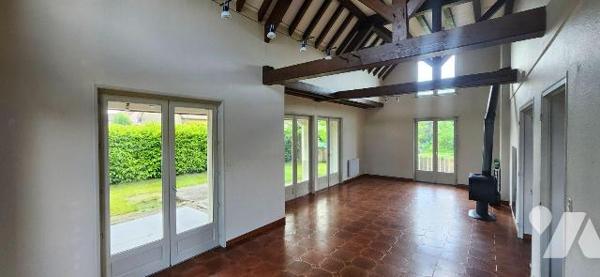 Maison à vendre à Louhans (71500) en Saône-et-Loire (71)

À Louhans, dans le département de S...