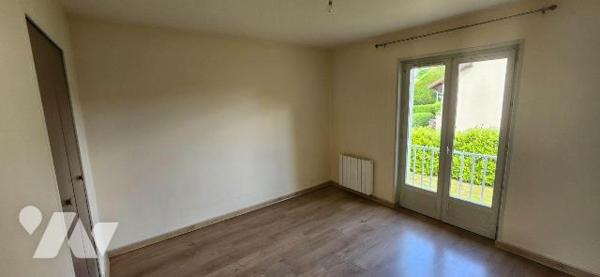 Maison à vendre à Louhans (71500) en Saône-et-Loire (71)

À Louhans, dans le département de S...