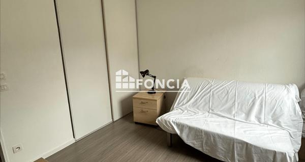 Location Studio meublé 19 m² - Saint-étienne 42000