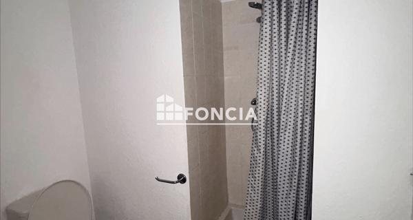 Location Studio meublé 19 m² - Saint-étienne 42000
