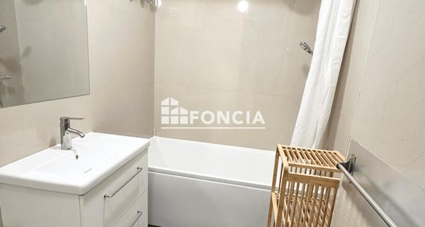 Location Appartement 2 pièces 53.5 m² - Saint-étienne 42000