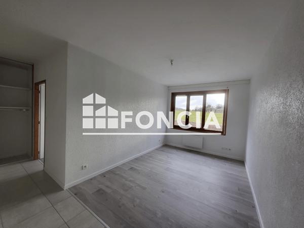 Location Appartement 2 pièces 44.5 m² - LE CHAPELAT Saint-maximin 38530