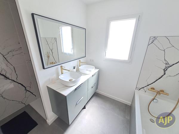 Vente maison Challans : 522 500 € - AJP Immobilier Challans