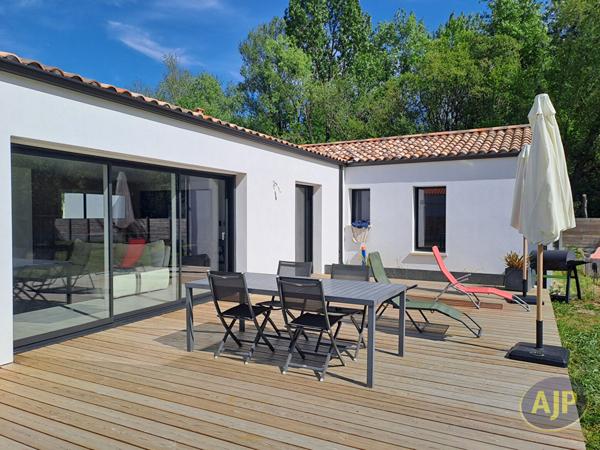 Vente maison Challans : 522 500 € - AJP Immobilier Challans