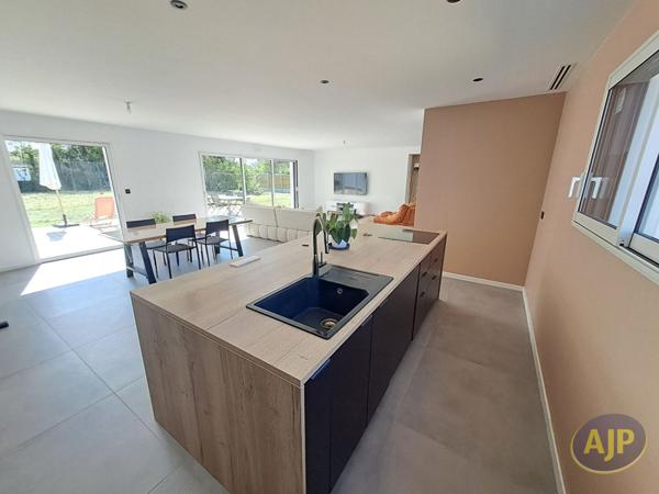 Vente maison Challans : 522 500 € - AJP Immobilier Challans