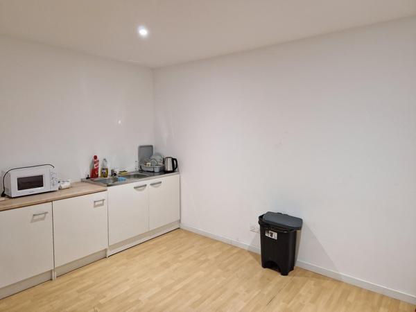 Local Commercial 450m² – Cholet
